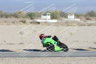 media/Dec-07-2025-CVMA (Sun) [[3e7d2de5dc]]/Race 9-Formula UL Shootout/